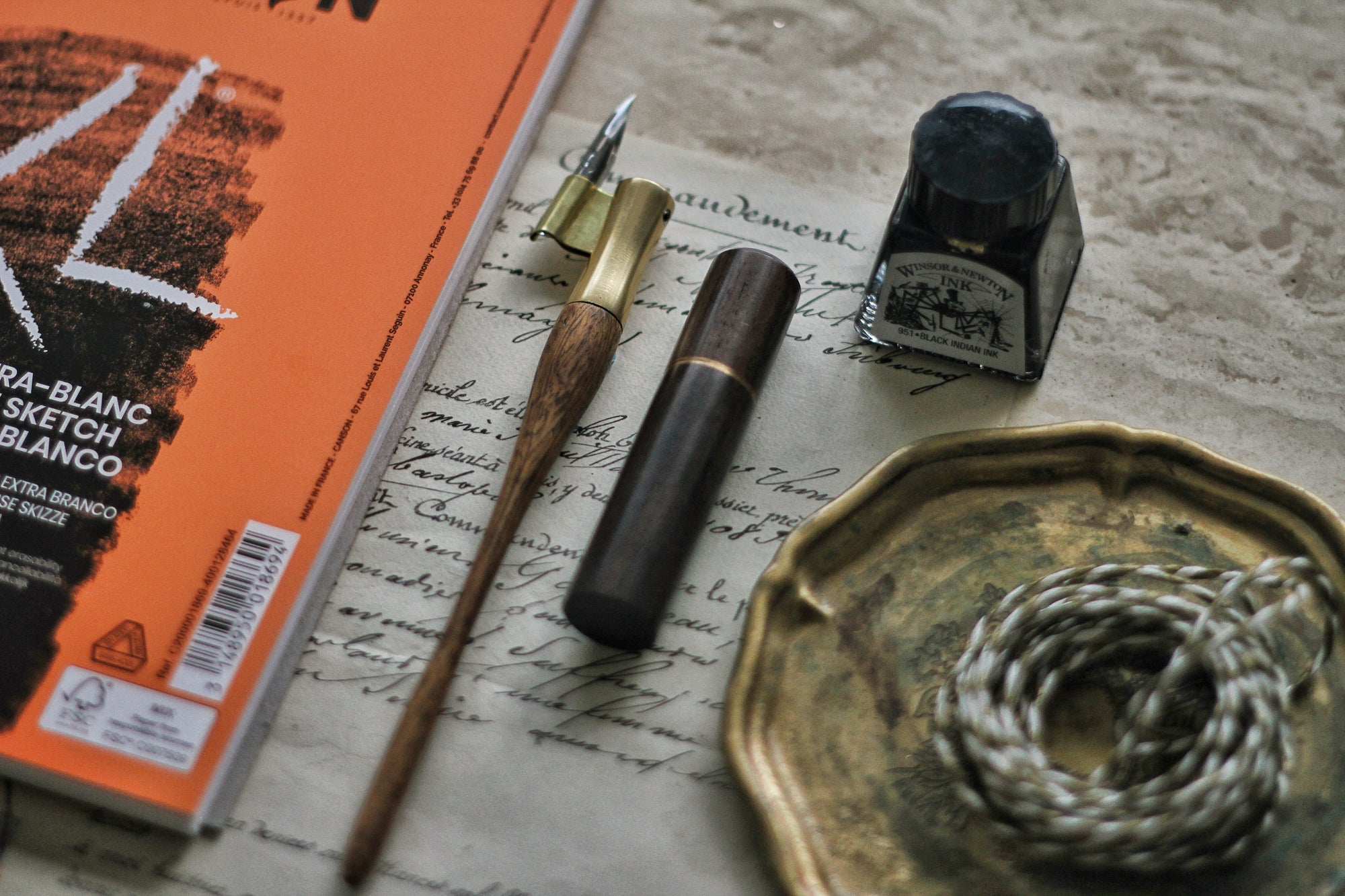 Oblique Calligraphy Pen Holder