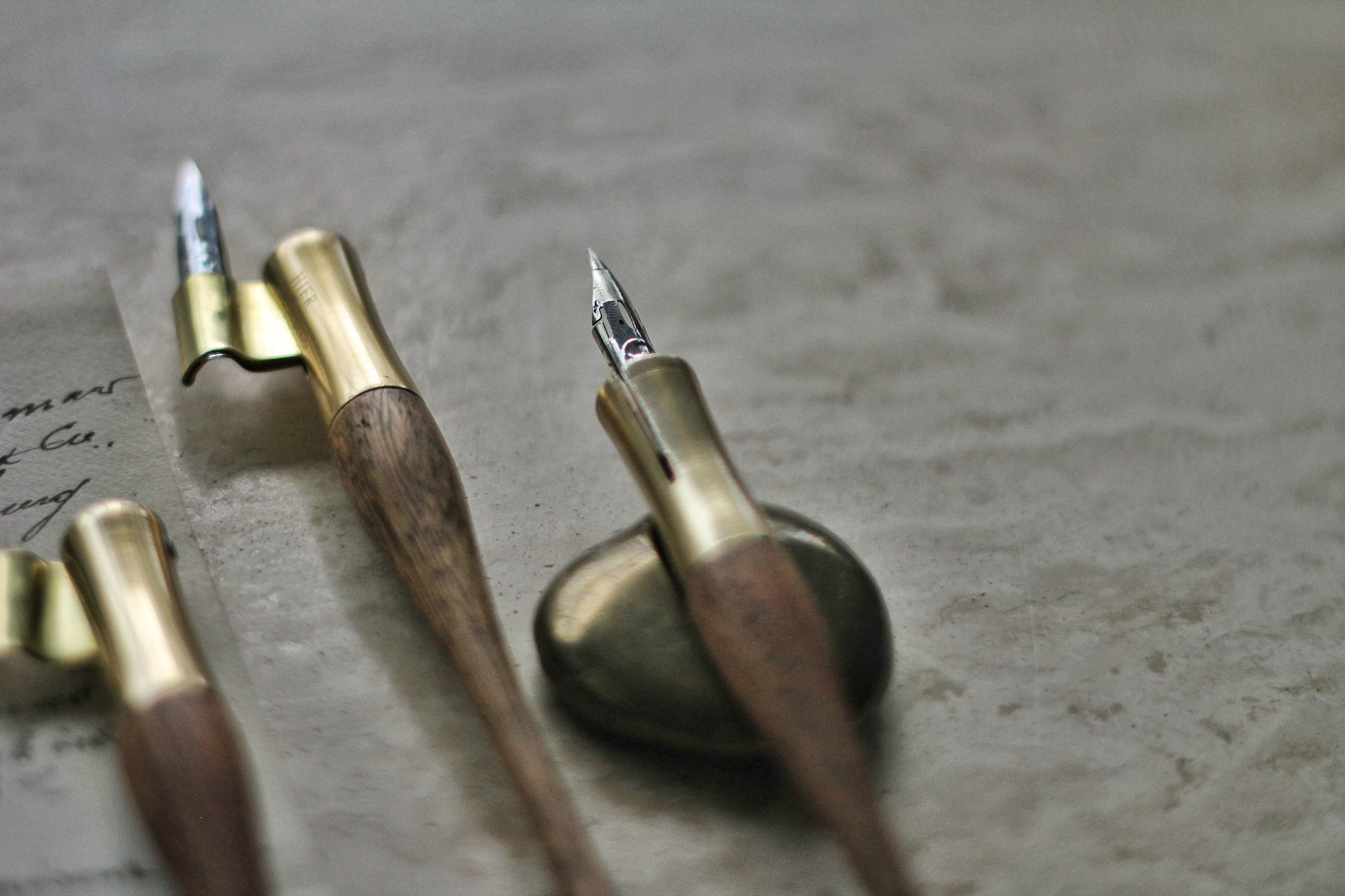 Oblique Calligraphy Pen Holder