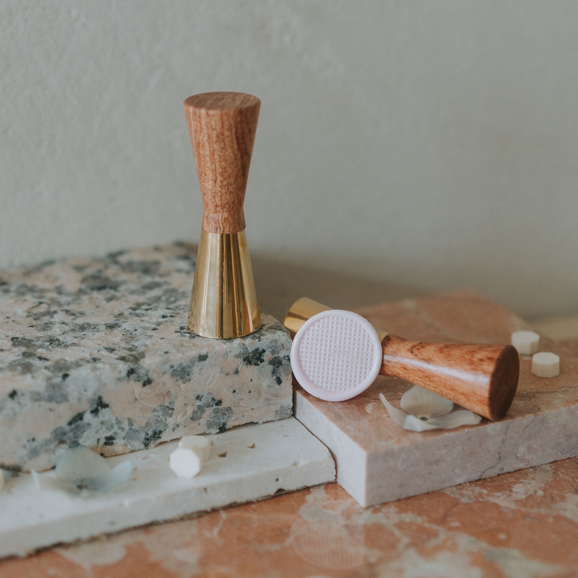 Waffle | Crisscross Wax Seal